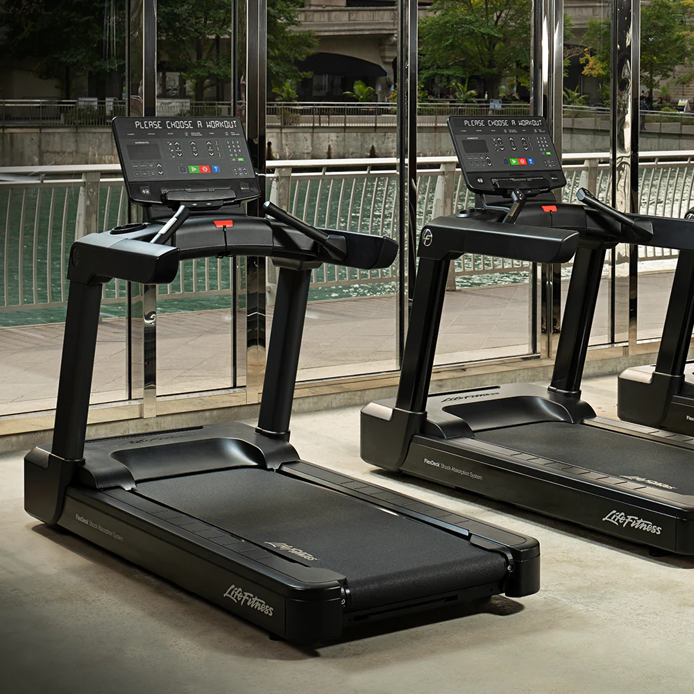 Life Fitness Club Series Treadmill with SL Console Review