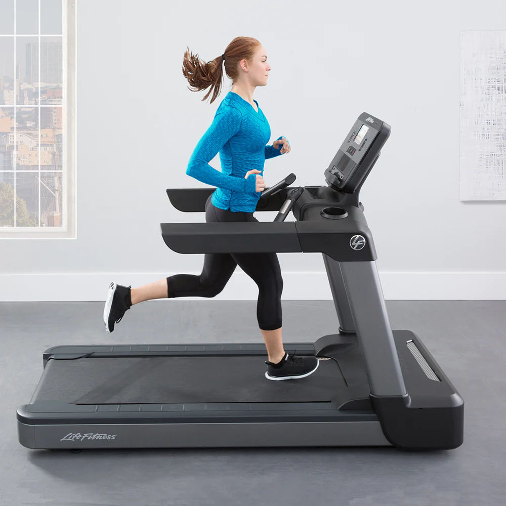 Life Fitness Club Series Treadmill with SL Console Review